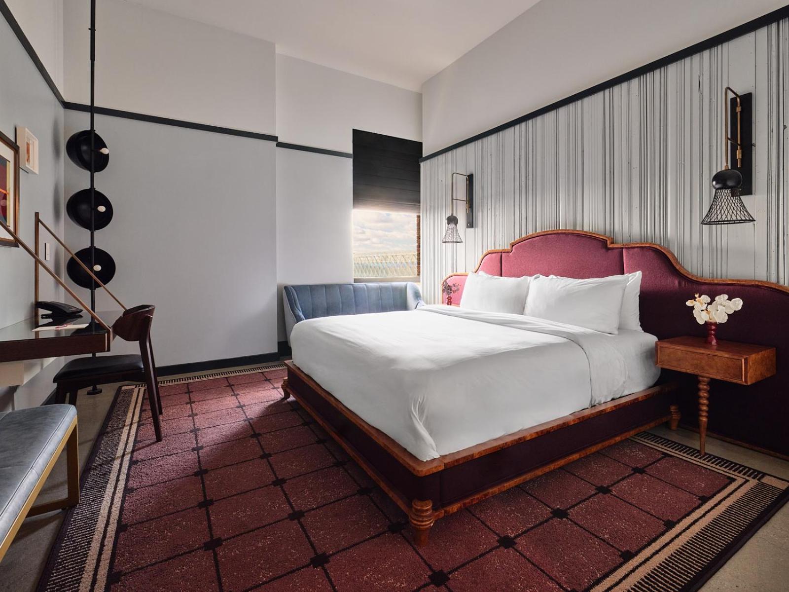 King Room,1662421530:JPEG